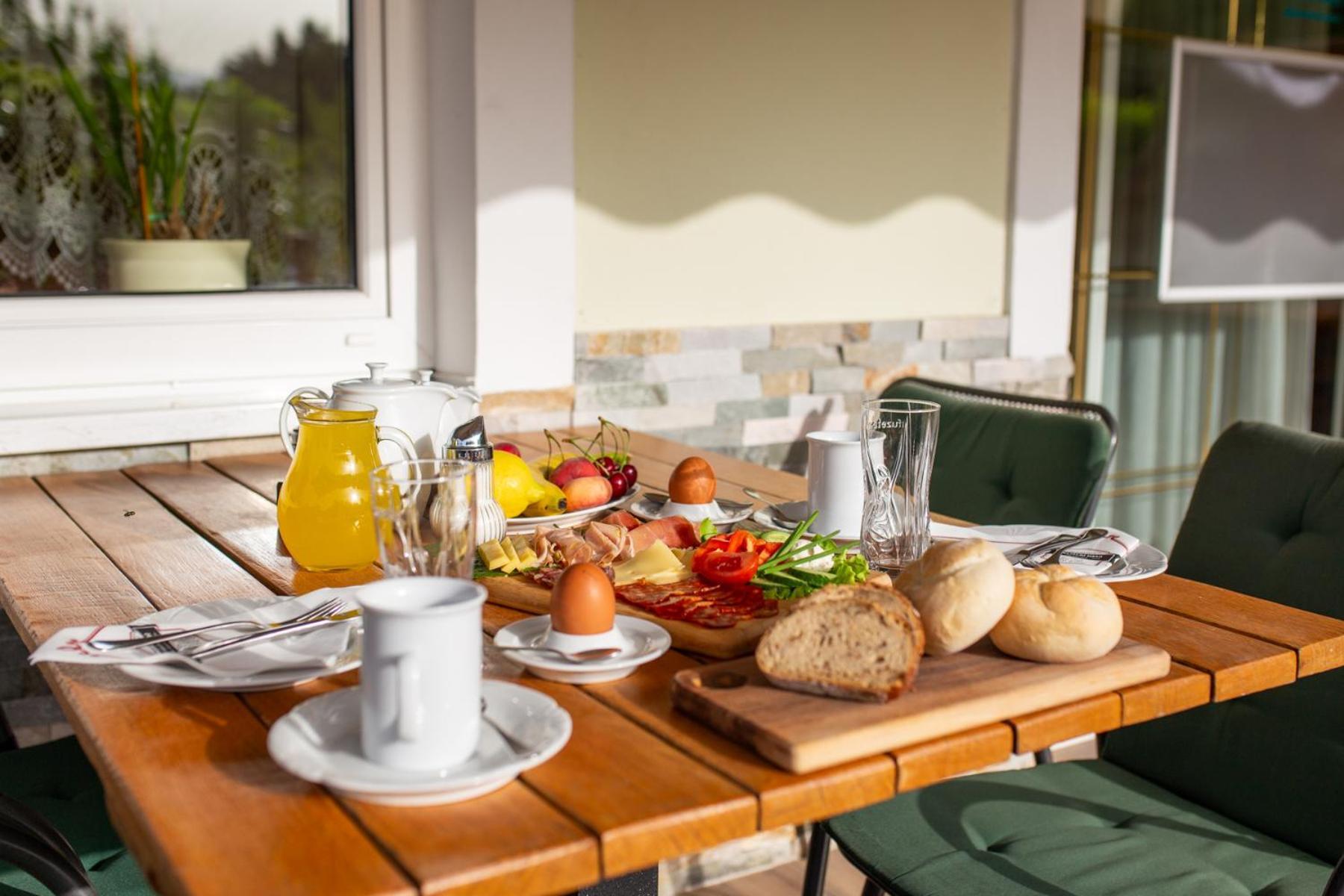 Gostisce Pri Dveh Petelinih Otel Bled Dış mekan fotoğraf